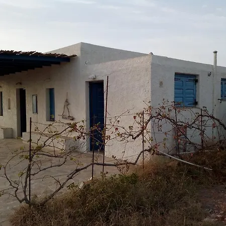 Country house Paros-pounta Surf House